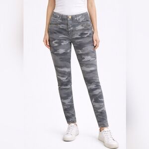 Democracy Gray Camo Skinny Mid Rise Pants Size 2